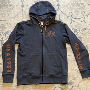 Men’s REI hoodie medium